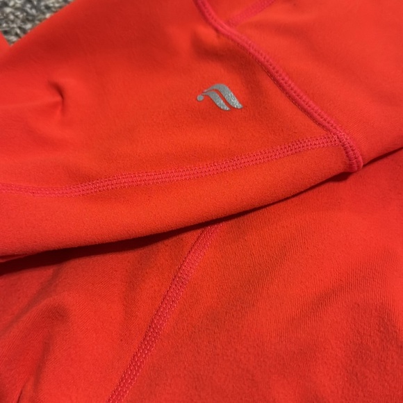 FABLETICS red leggings - Picture 3 of 3